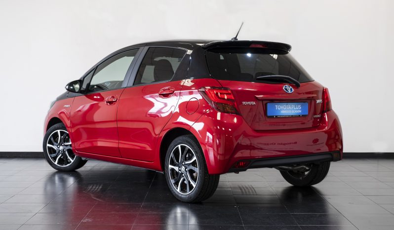 TOYOTA YARIS lleno